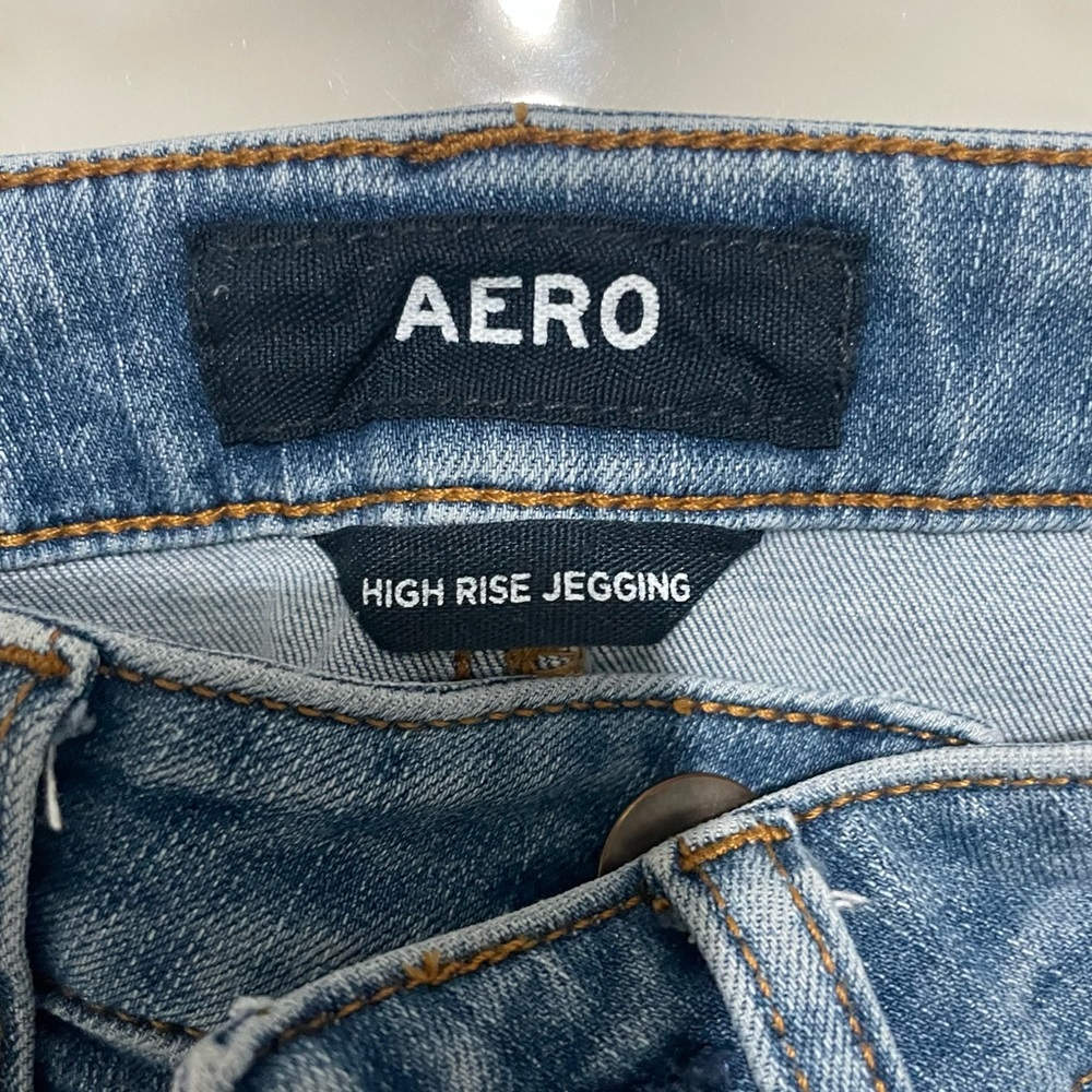 Aero High Rise Jegging - Picture 3 of 4